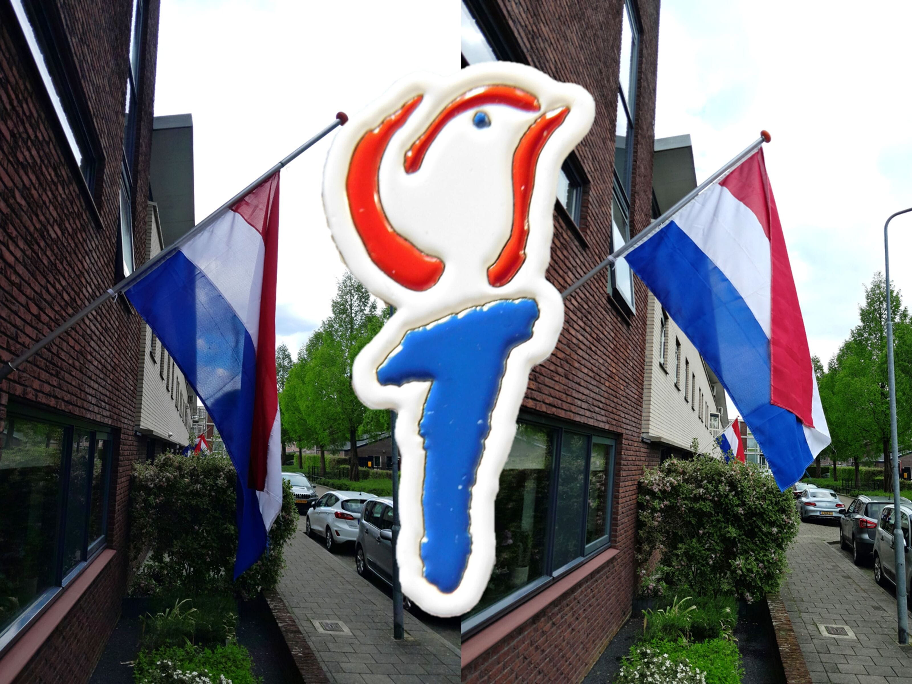 Collage met de vlag halfstok en de vlag in top. Ook het nationaal symbool voor 4 en 5 mei.
